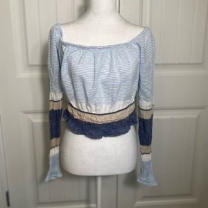Womens off shoulder long sleeve crop top size Large